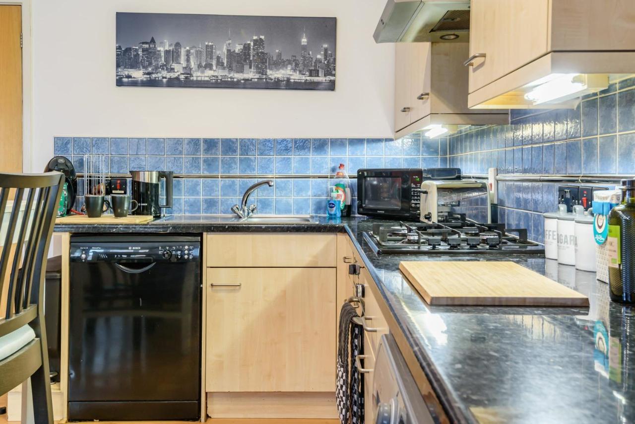 Stylish 2 Bedroom Apartment, Central Exeter, Parking On Site Exterior foto